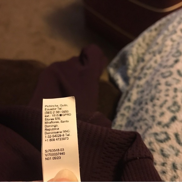 Athleta SIGNATURE RIB TURTLENECK - Picture 3 of 7